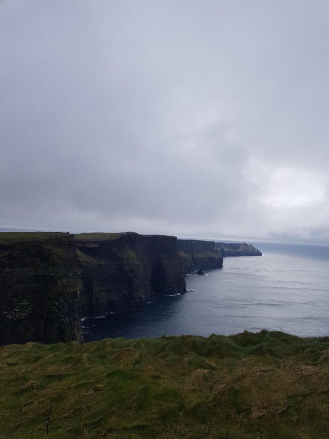 Fairwinds Guest Accommodation Doolin Extérieur photo